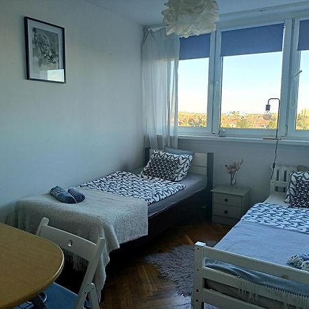 Hostel Lemuria Pokoje Wlk Niedzwiedzicy Lehnice Exteriér fotografie