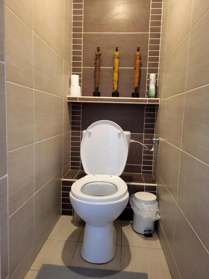 Hostel Lemuria Pokoje Wlk Niedzwiedzicy Lehnice Exteriér fotografie