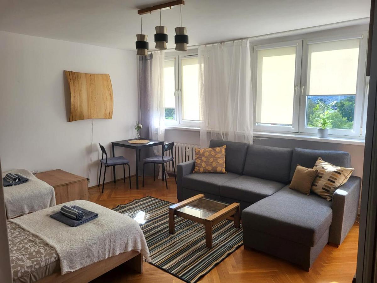 Hostel Lemuria Pokoje Wlk Niedzwiedzicy Lehnice Exteriér fotografie