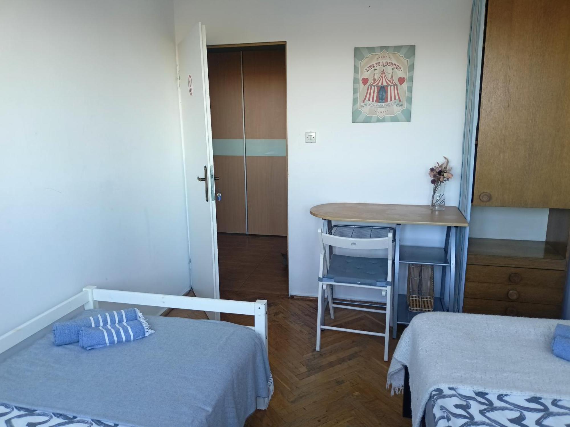 Hostel Lemuria Pokoje Wlk Niedzwiedzicy Lehnice Exteriér fotografie